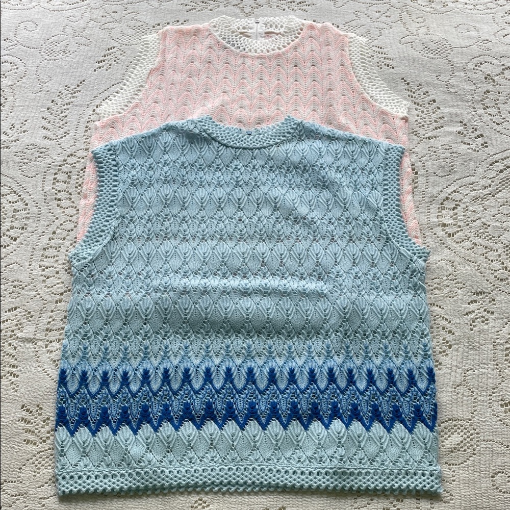 Chic Knit Sweaters in Blue and Pink Vintage